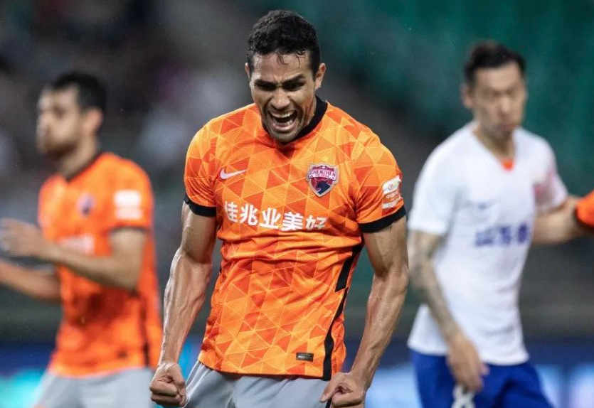  法甲收官战现戏剧性一幕 升降级悬念留最后