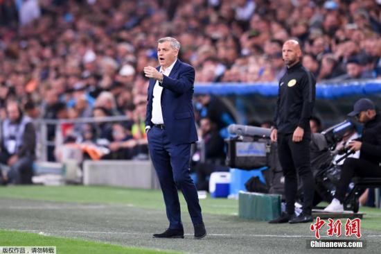  里昂宣布换帅，前法国国脚接手教鞭  